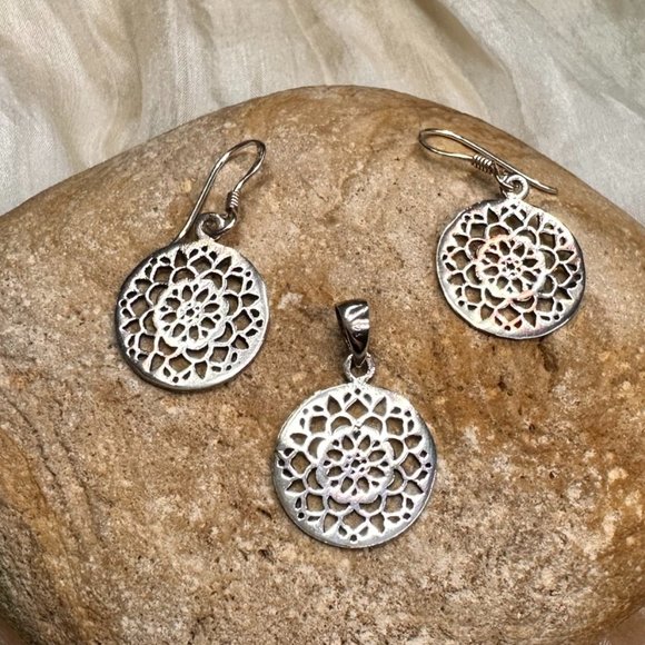 Sterling Silver Mandala Pendant and Earrings - Picture 2 of 2